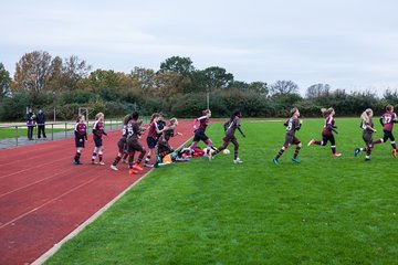 Bild 9 - C-Juniorinnen Halstenbek-Rellingen - St.Pauli : Ergebnis: 0:5